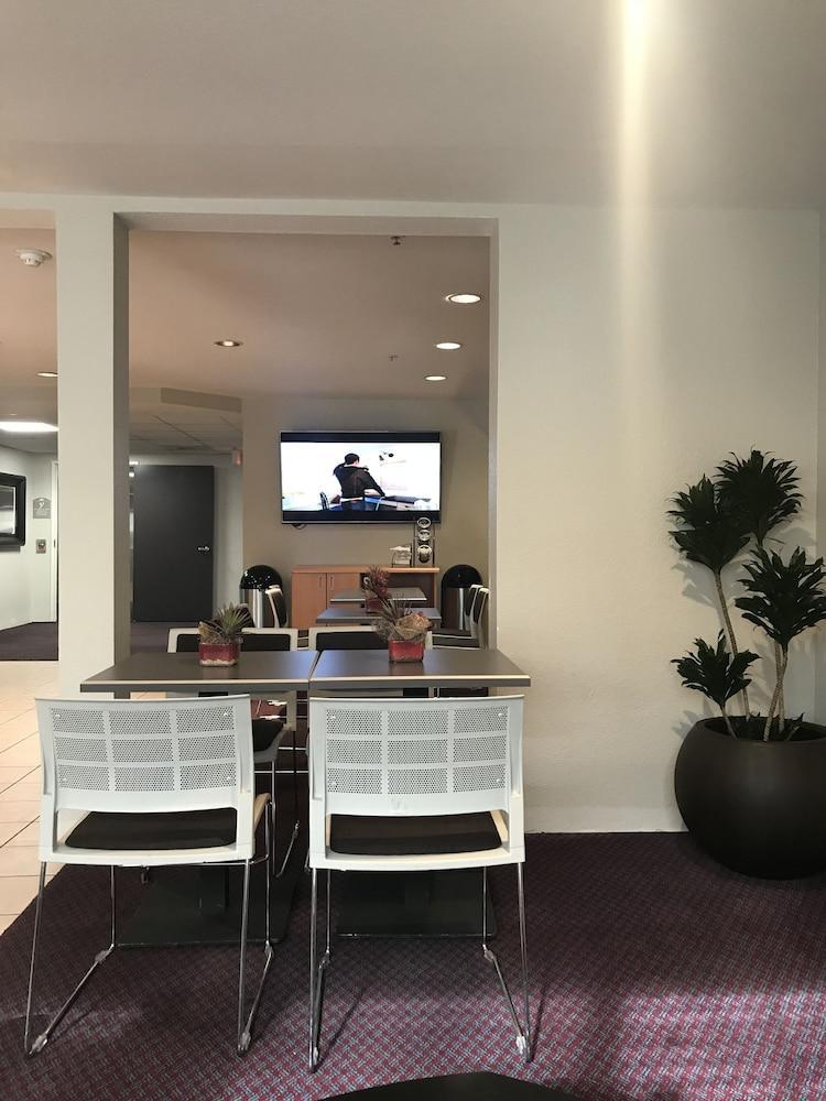 Microtel Inn & Suites, מורגן היל מראה חיצוני תמונה