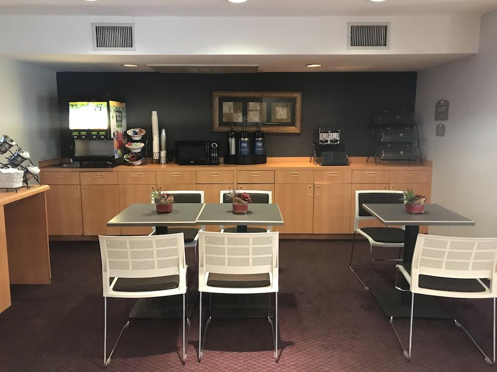Microtel Inn & Suites, מורגן היל מראה חיצוני תמונה