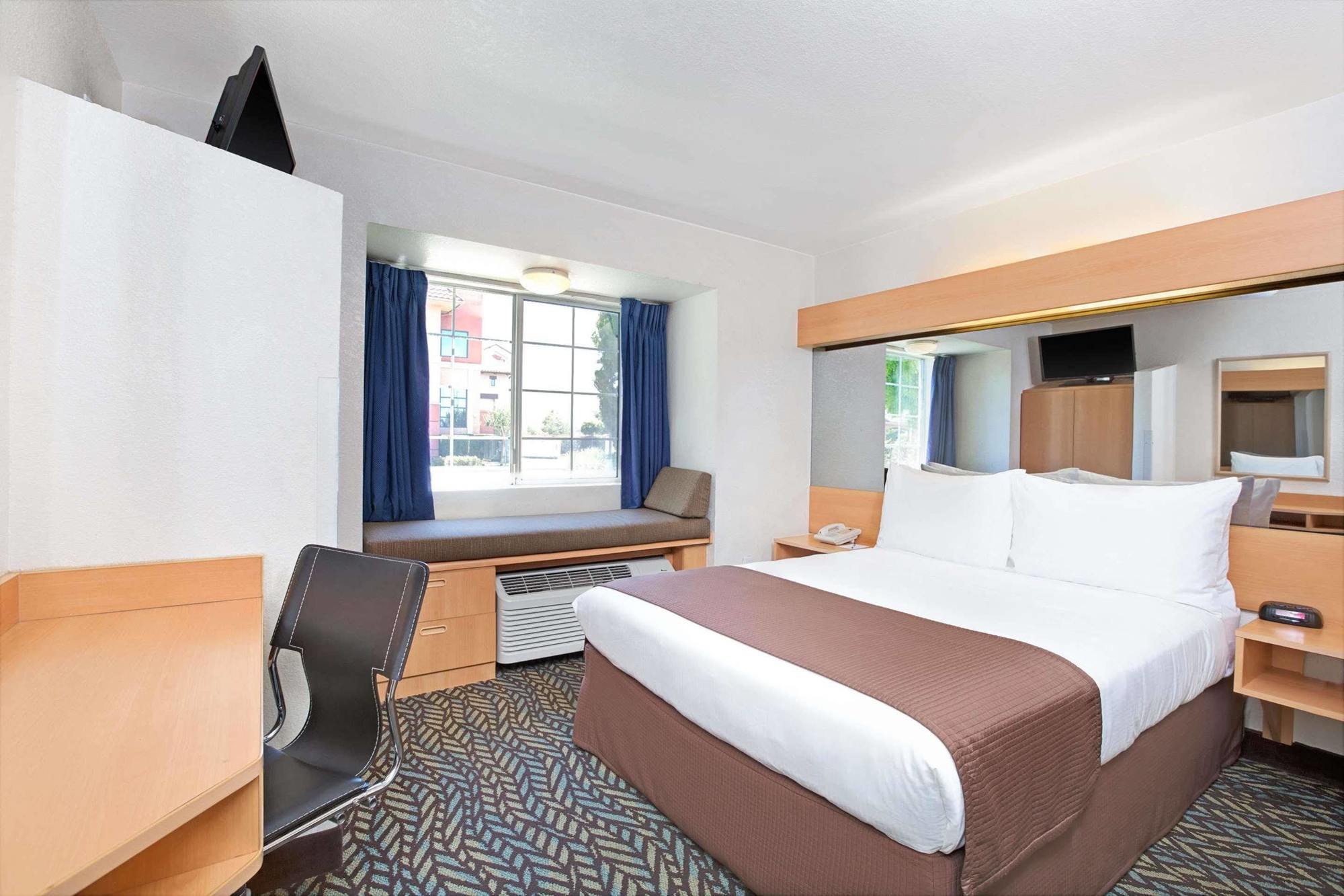 Microtel Inn & Suites, מורגן היל מראה חיצוני תמונה